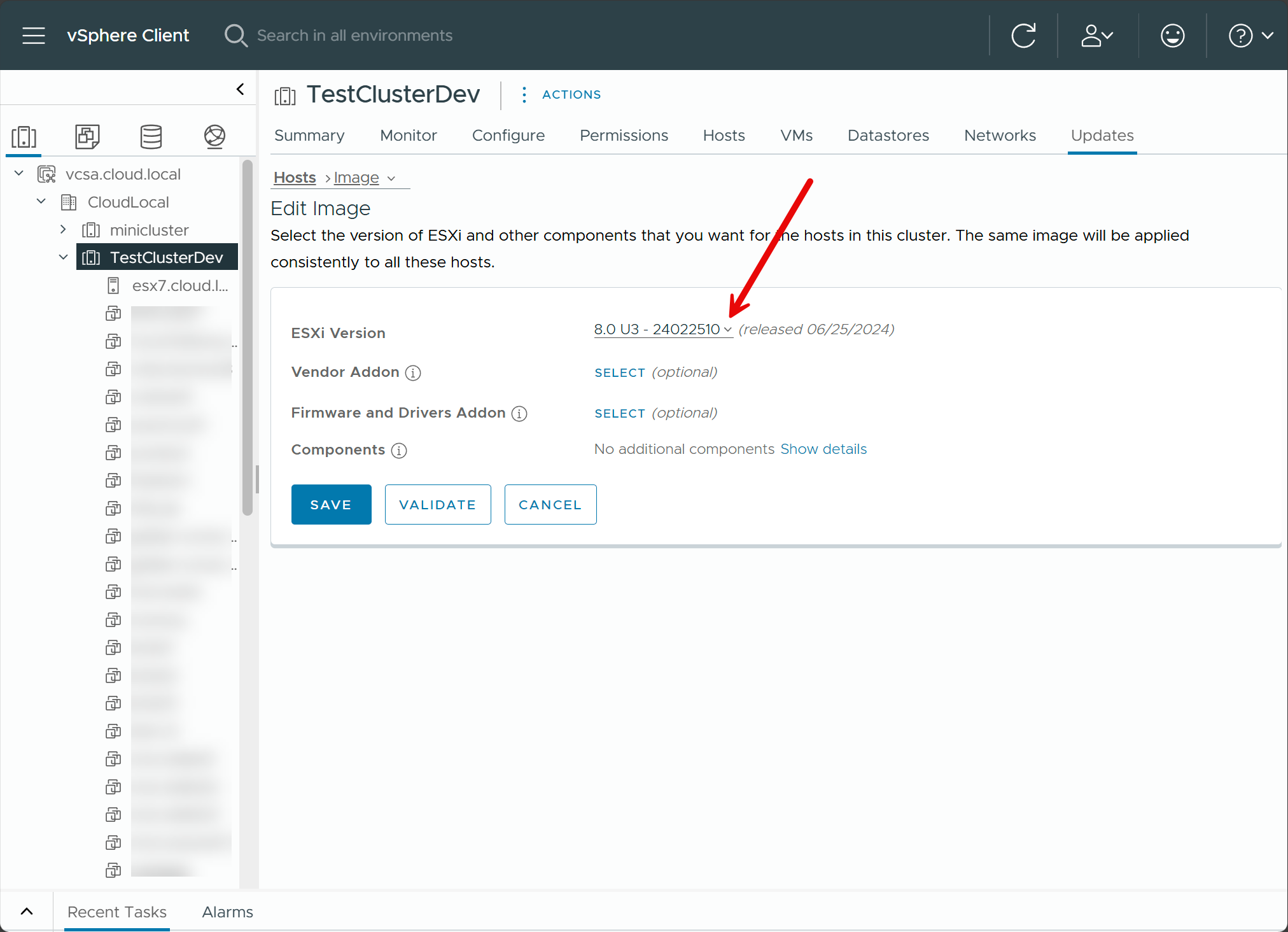Viewing the updates tab for a cluster in vsphere client