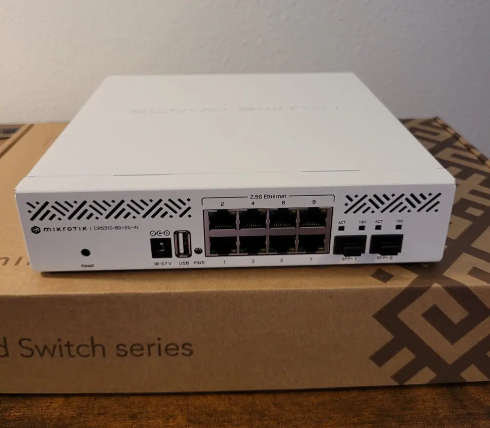 Mikrotik crs310 2.5 gig switch