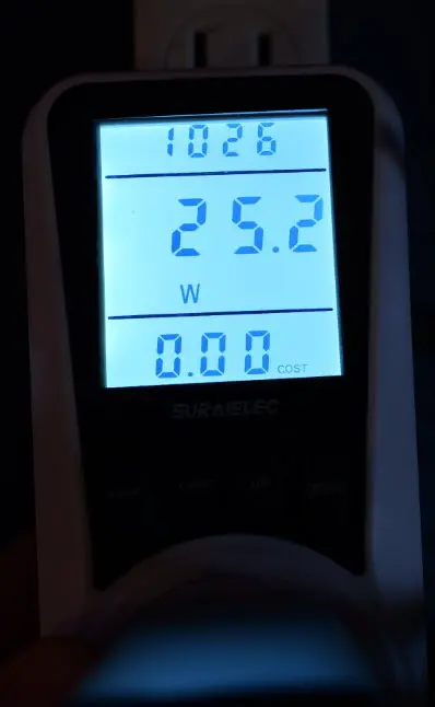 Power draw of the beelink ser9 max booting up in proxmox 9