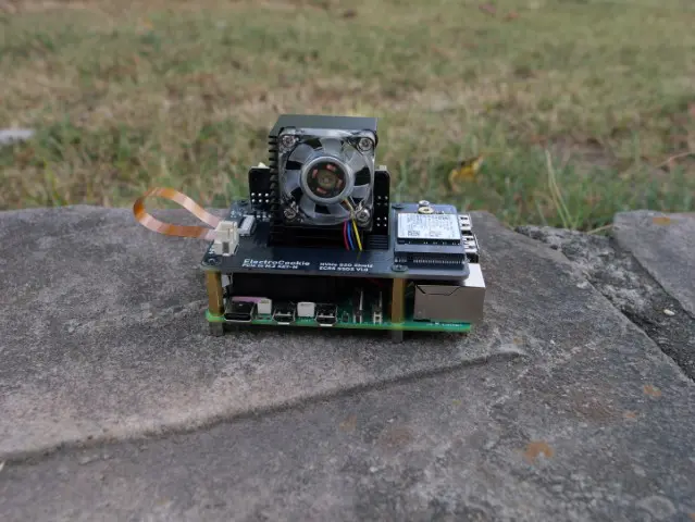 Raspberry pi with active cooling