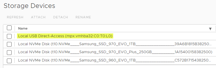 Storage devices displaying the USB disk