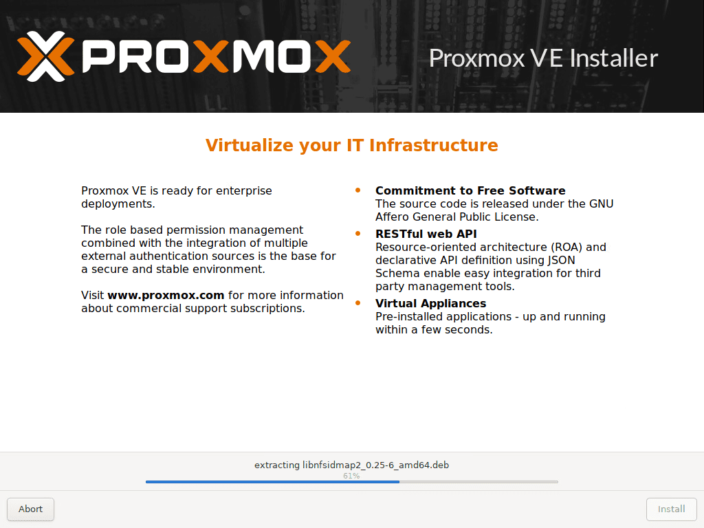 Proxmox VE 7.1 installation proceeds