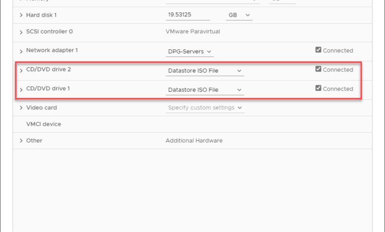 Vulnerable virtual machine in VMware vSphere to VMSA 2022 0001