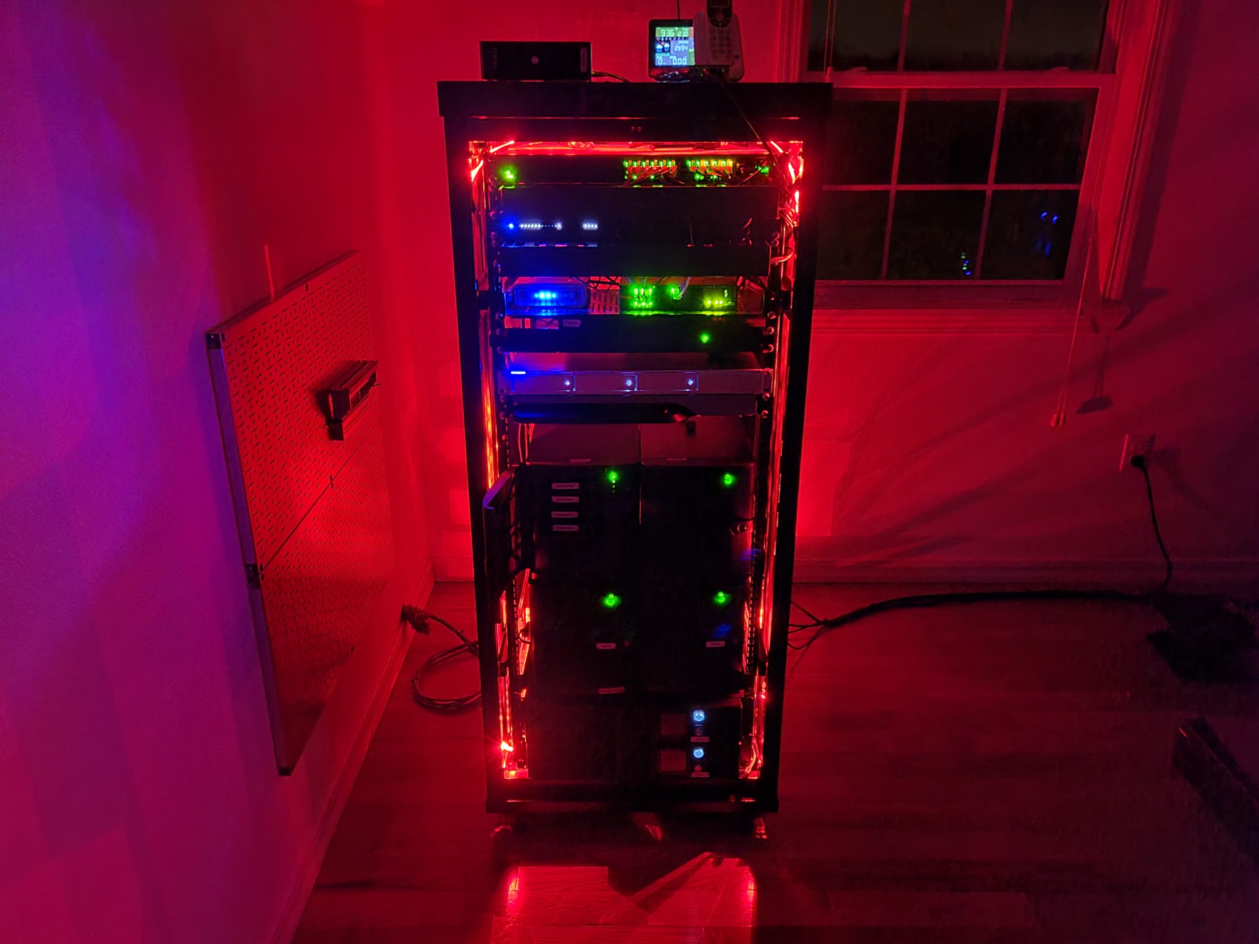 The virtualizationhowto home lab environment