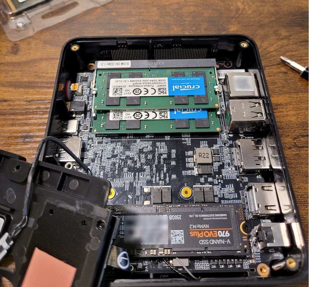 Fan shroud removed and viewing the nvme drive and ram